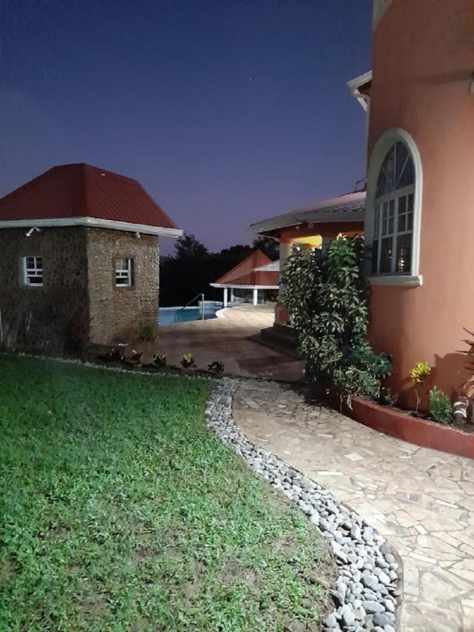 Eden Crest Villa Anse La Raye Eksteriør billede
